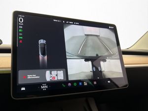 Tesla Model 3 bild 18