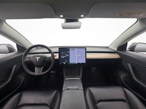 Tesla Model 3 bild 13