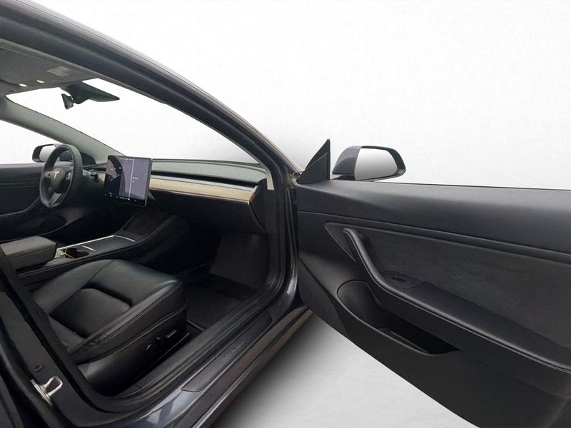 Tesla Model 3 bild 29