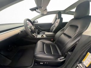 Tesla Model 3 bild 12