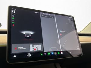 Tesla Model 3 bild 21