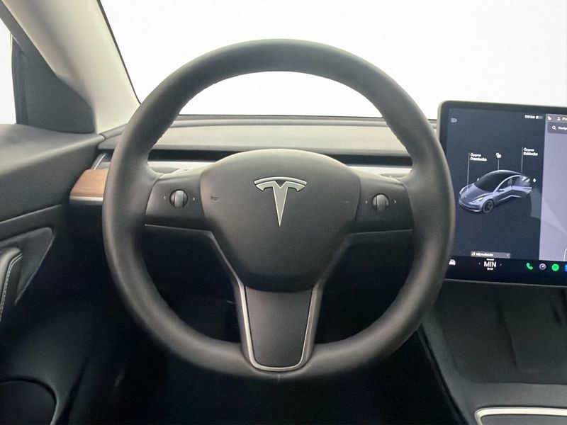 Tesla Model 3 bild 14
