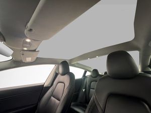 Tesla Model 3 bild 15