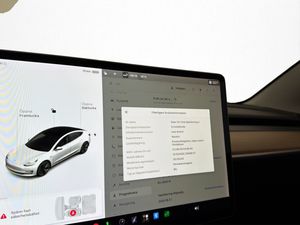 Tesla Model 3 bild 16