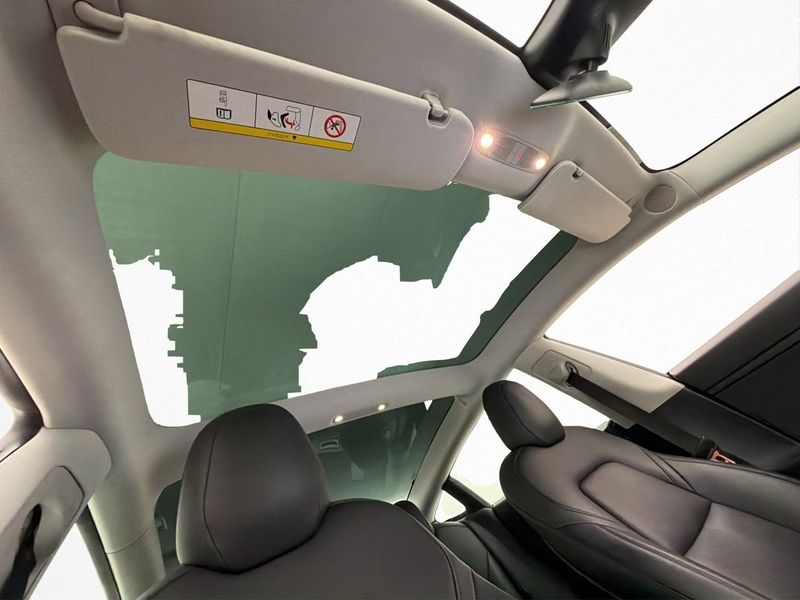 Tesla Model 3 bild 14
