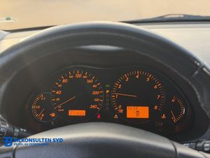 Toyota Avensis bild 10