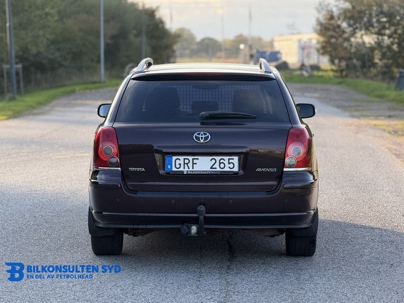 Toyota Avensis bild 12