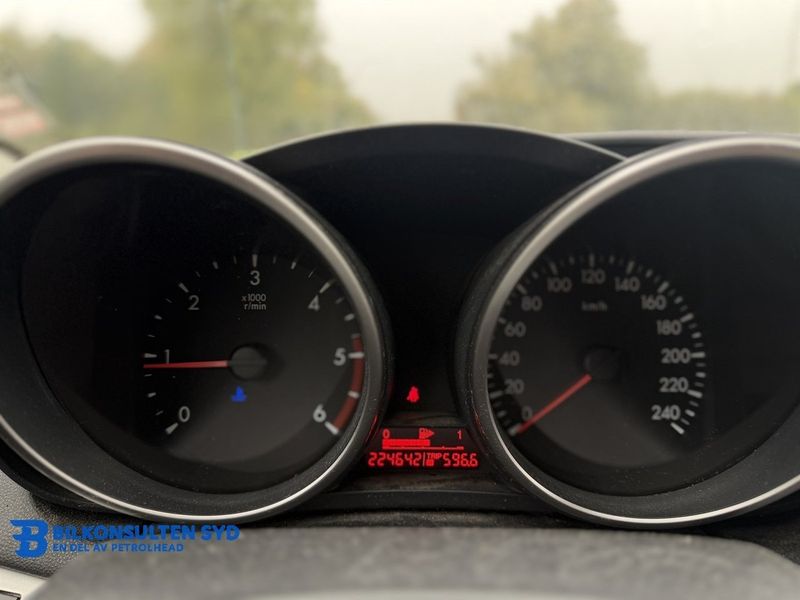 Mazda 3 bild 8