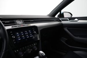 Volkswagen Passat bild 13