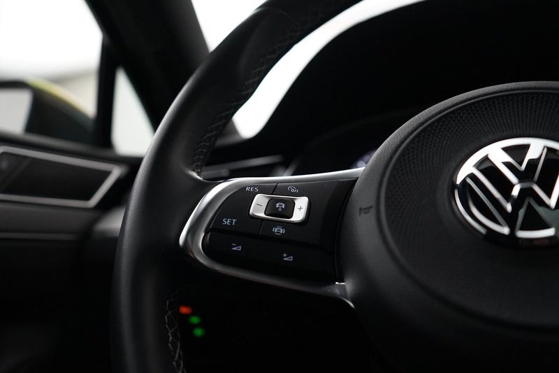 Volkswagen Passat bild 11