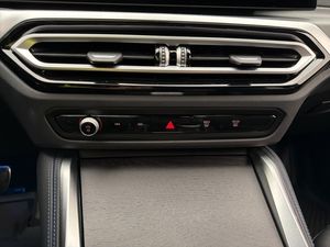 BMW i4 bild 27