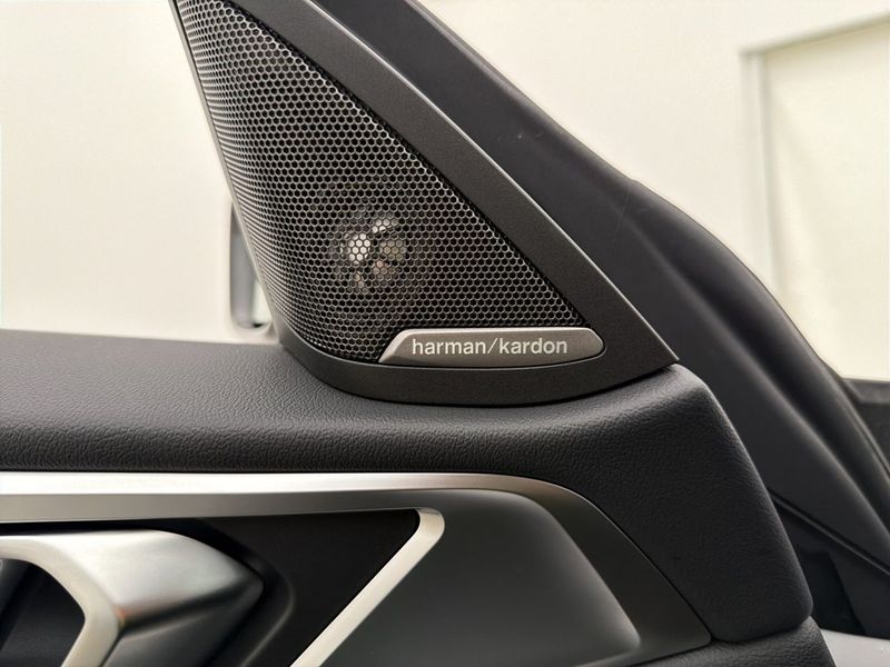 BMW i4 bild 28