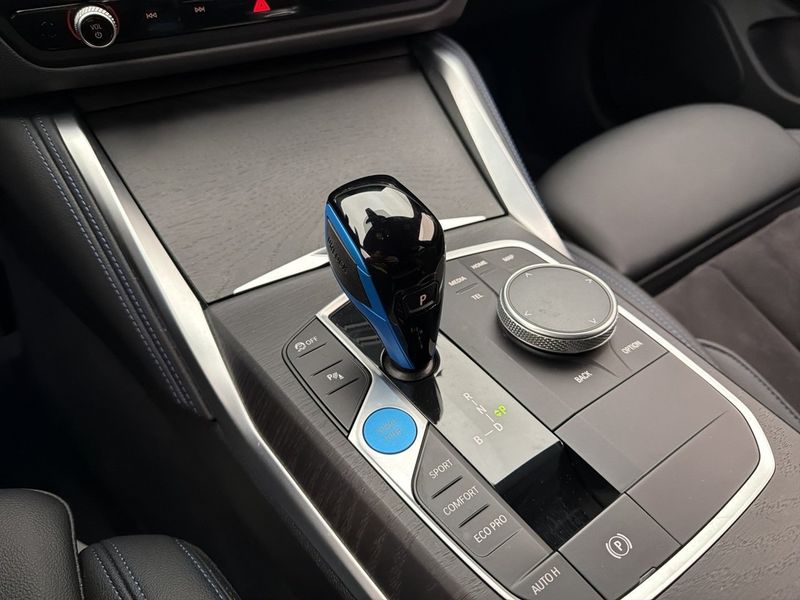 BMW i4 bild 22