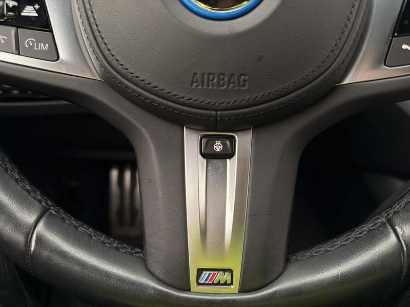 BMW i4 bild 20