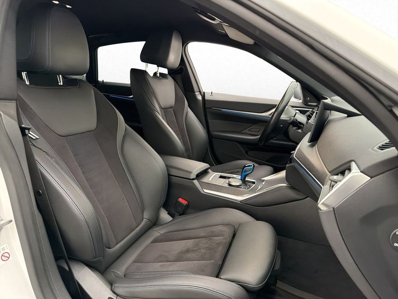 BMW i4 bild 10