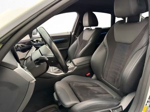 BMW i4 bild 16