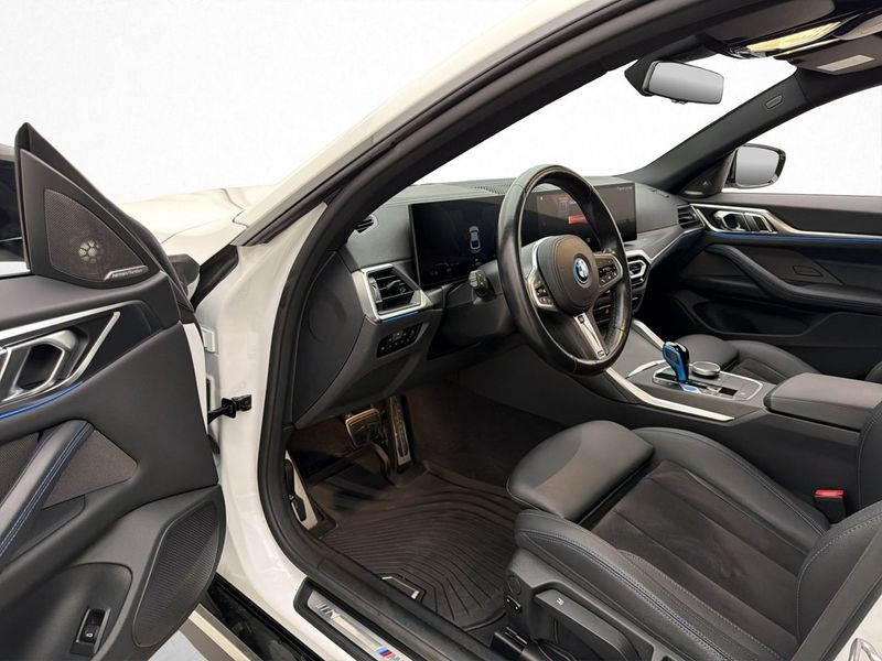 BMW i4 bild 15