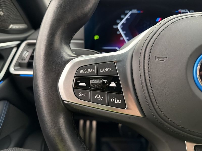 BMW i4 bild 18