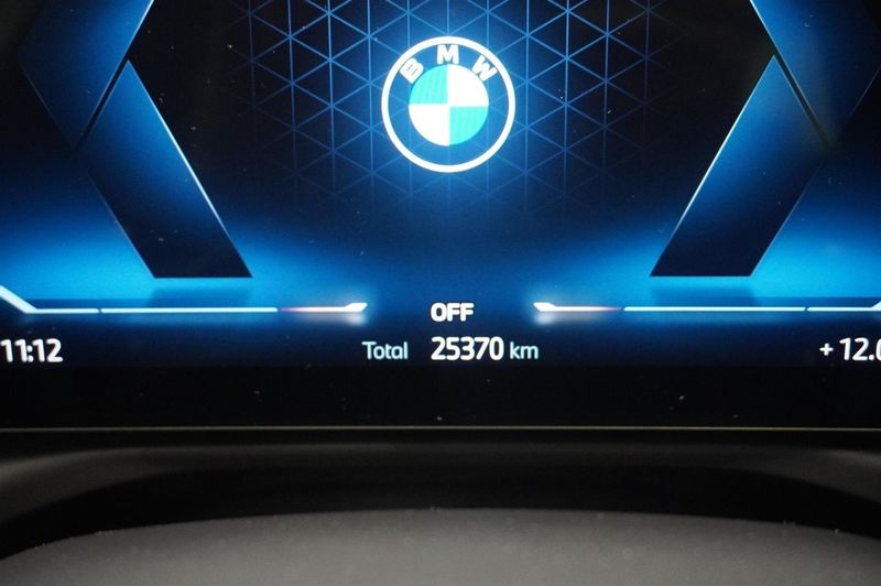 BMW 320 bild 12