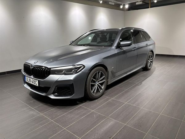 BMW 520 d xDrive Touring M Sport Aut Drag Värmare Fartpilot HiFi - 2022