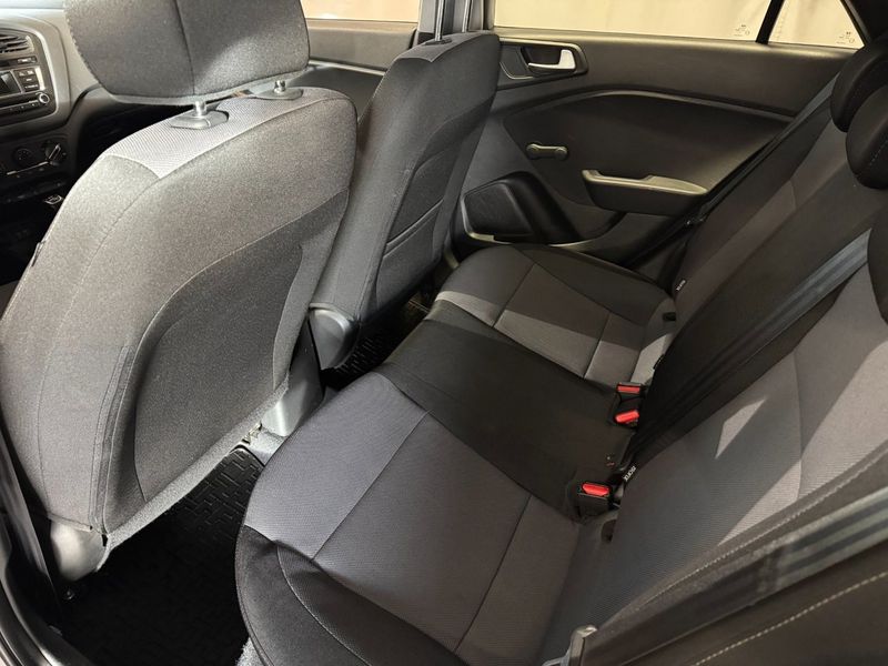 Hyundai i20 bild 5