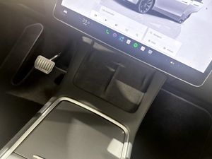 Tesla Model Y bild 9