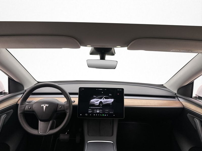 Tesla Model Y bild 15