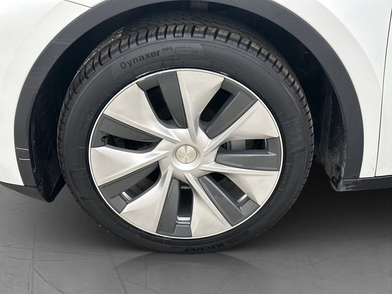 Tesla Model Y bild 11