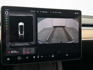 Tesla Model Y bild 26