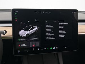 Tesla Model Y bild 25