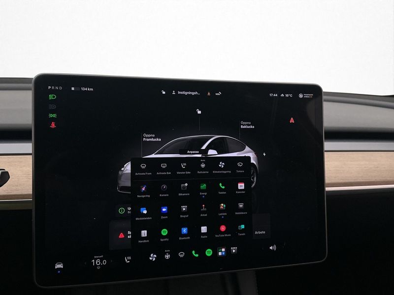 Tesla Model Y bild 31