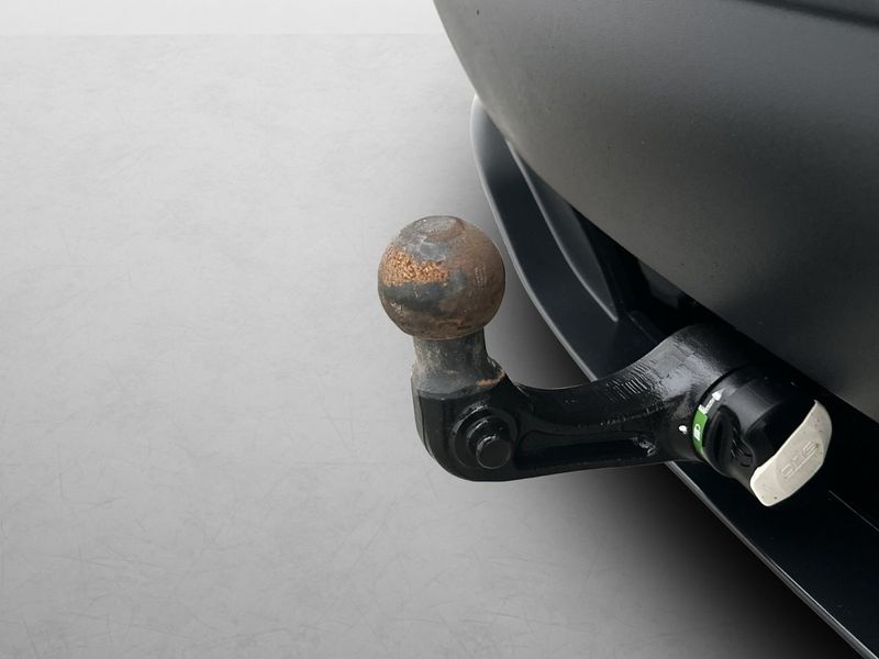 Tesla Model Y bild 12