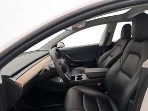Tesla Model 3 bild 13