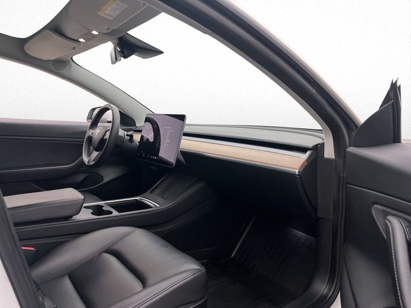 Tesla Model 3 bild 16