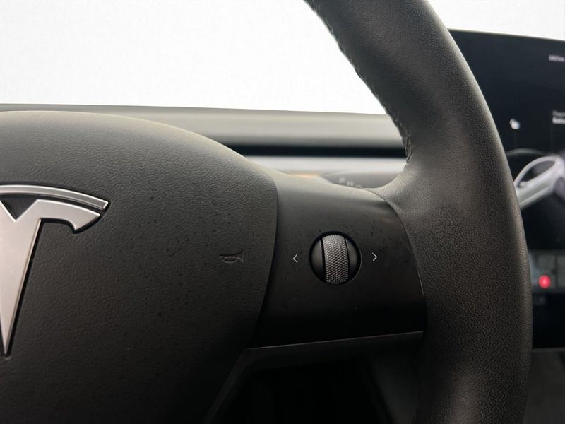 Tesla Model 3 bild 24