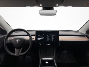 Tesla Model 3 bild 14
