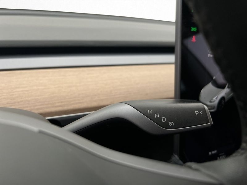 Tesla Model 3 bild 34