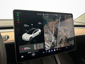 Tesla Model 3 bild 27
