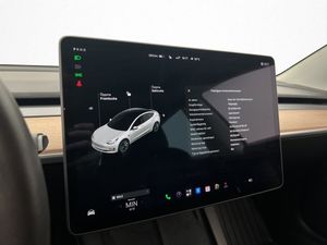 Tesla Model 3 bild 26