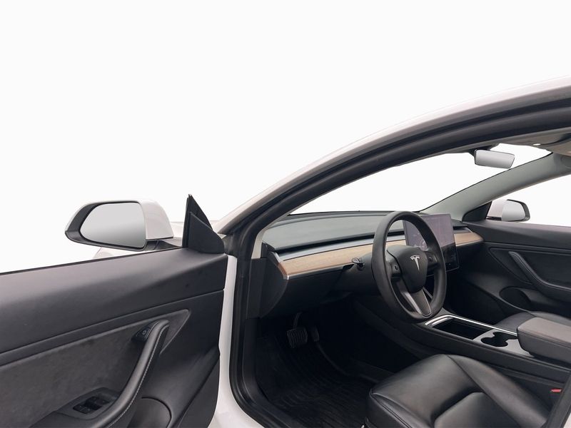 Tesla Model 3 bild 12