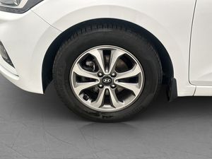 Hyundai i20 bild 10