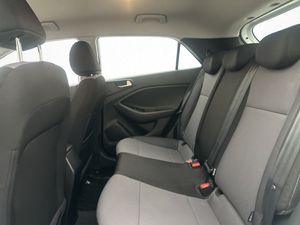 Hyundai i20 bild 14