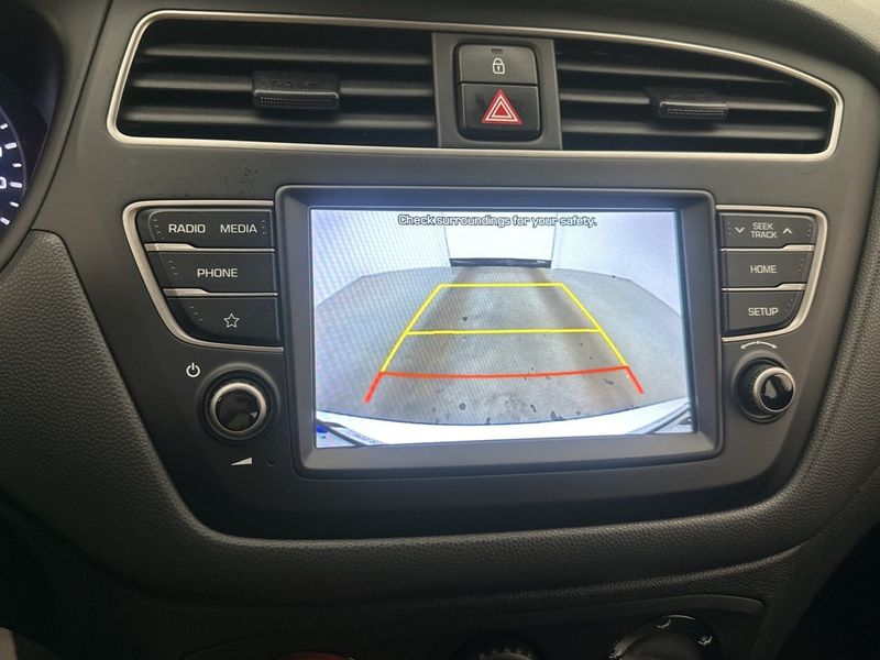 Hyundai i20 bild 25
