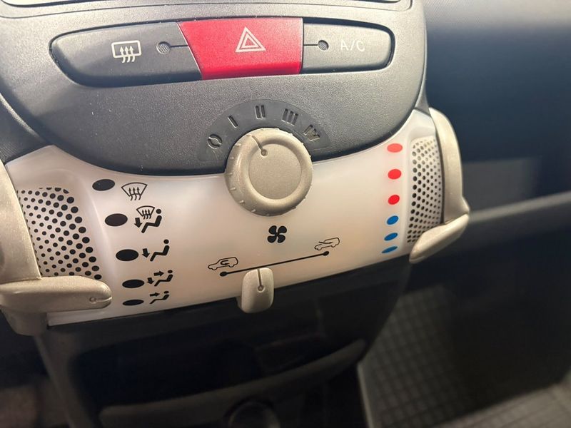 Peugeot 107 bild 19