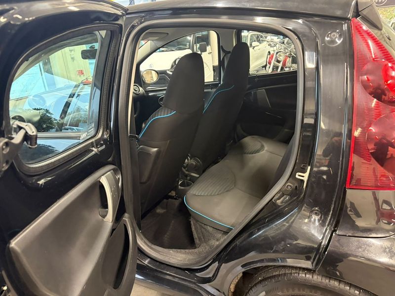 Peugeot 107 bild 12