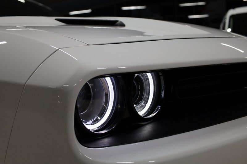 Dodge Challenger bild 8