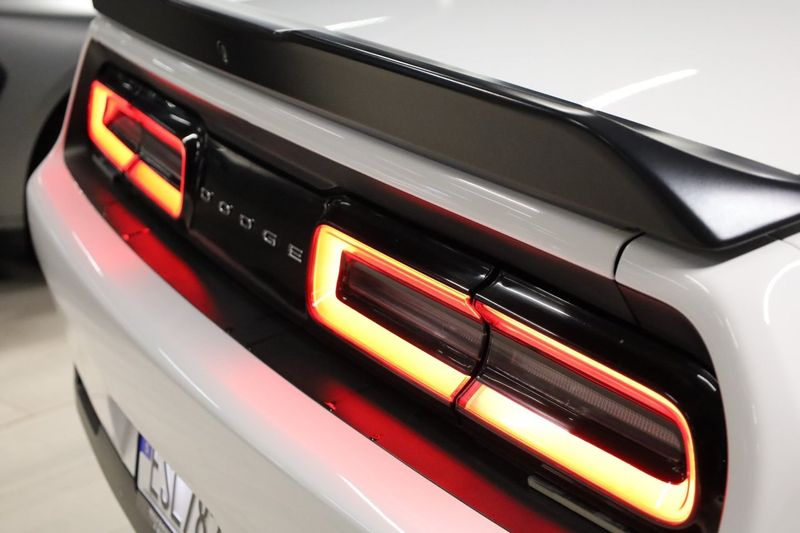 Dodge Challenger bild 9
