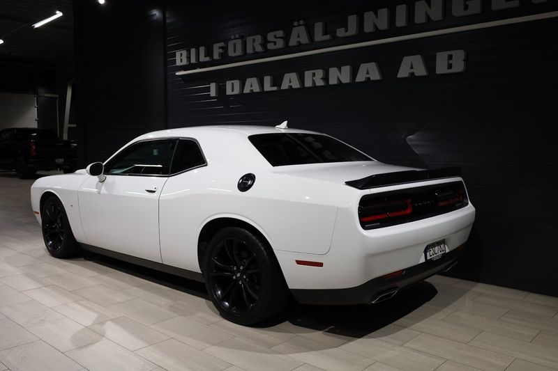 Dodge Challenger bild 4