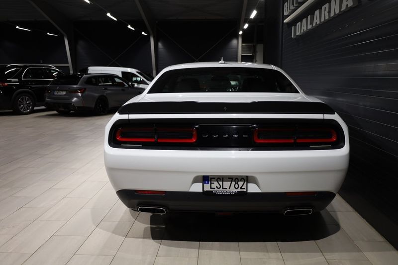Dodge Challenger bild 5