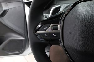 Peugeot 208 bild 19